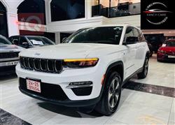 جیپ گراند شیرۆکی